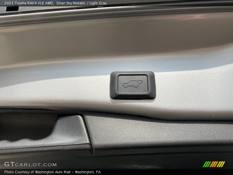 Silver Sky Metallic / Light Gray 2021 Toyota RAV4 XLE AWD