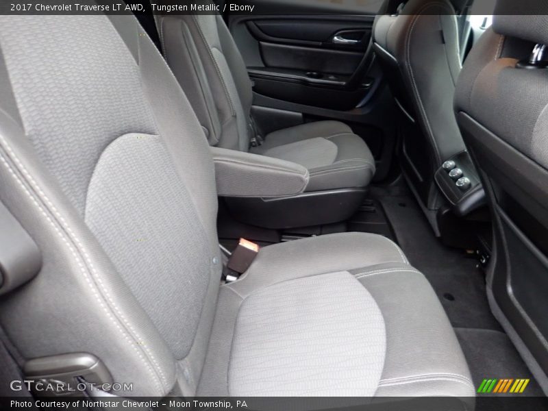 Tungsten Metallic / Ebony 2017 Chevrolet Traverse LT AWD