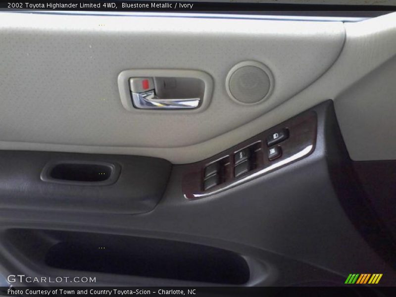Bluestone Metallic / Ivory 2002 Toyota Highlander Limited 4WD