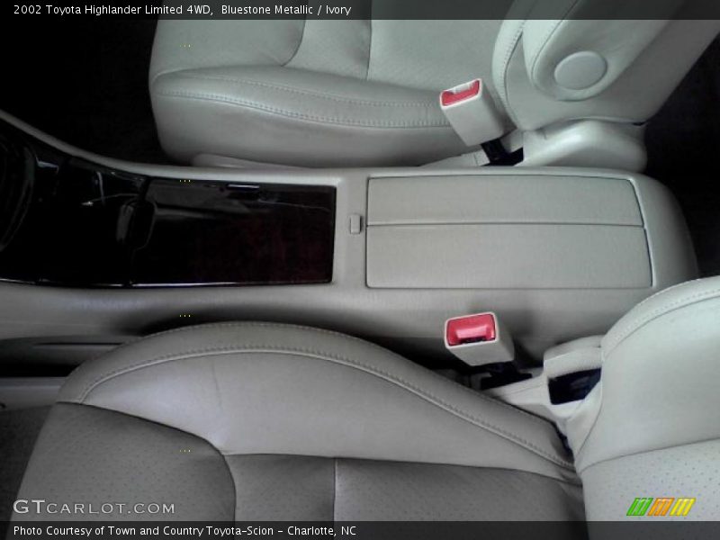 Bluestone Metallic / Ivory 2002 Toyota Highlander Limited 4WD