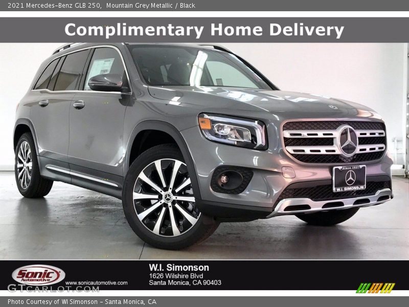 Mountain Grey Metallic / Black 2021 Mercedes-Benz GLB 250
