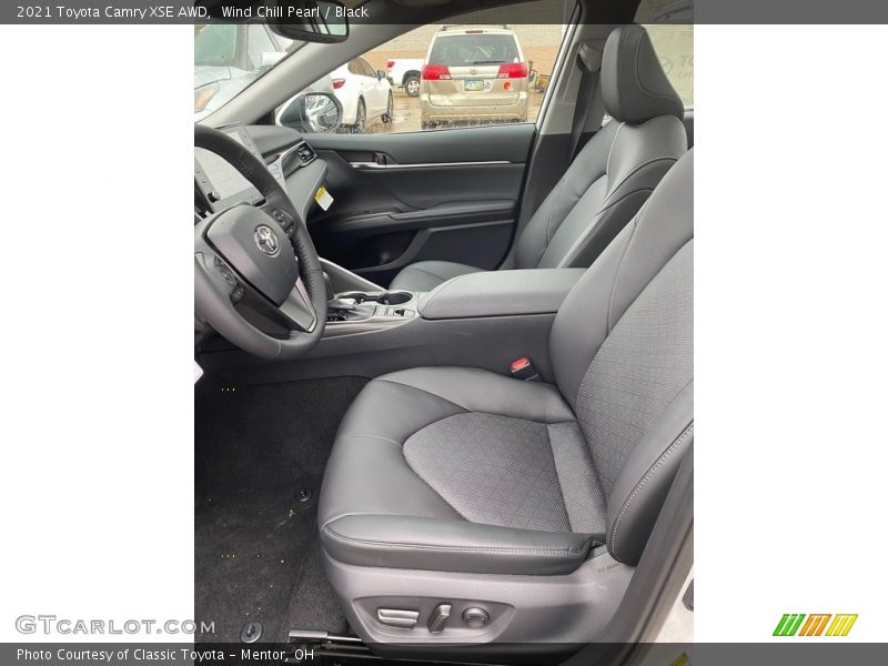 Wind Chill Pearl / Black 2021 Toyota Camry XSE AWD