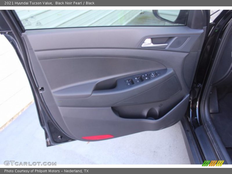 Black Noir Pearl / Black 2021 Hyundai Tucson Value