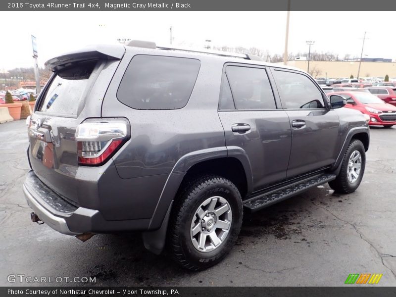 Magnetic Gray Metallic / Black 2016 Toyota 4Runner Trail 4x4