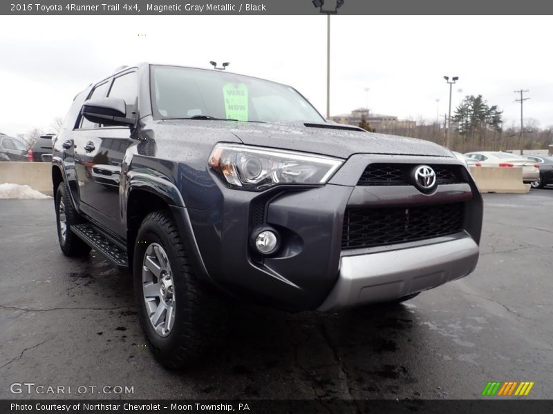 Magnetic Gray Metallic / Black 2016 Toyota 4Runner Trail 4x4