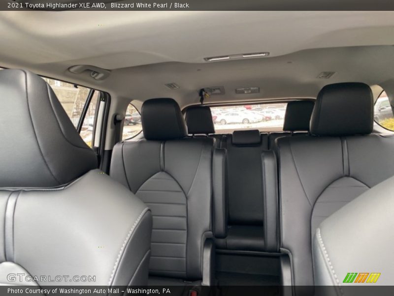 Blizzard White Pearl / Black 2021 Toyota Highlander XLE AWD