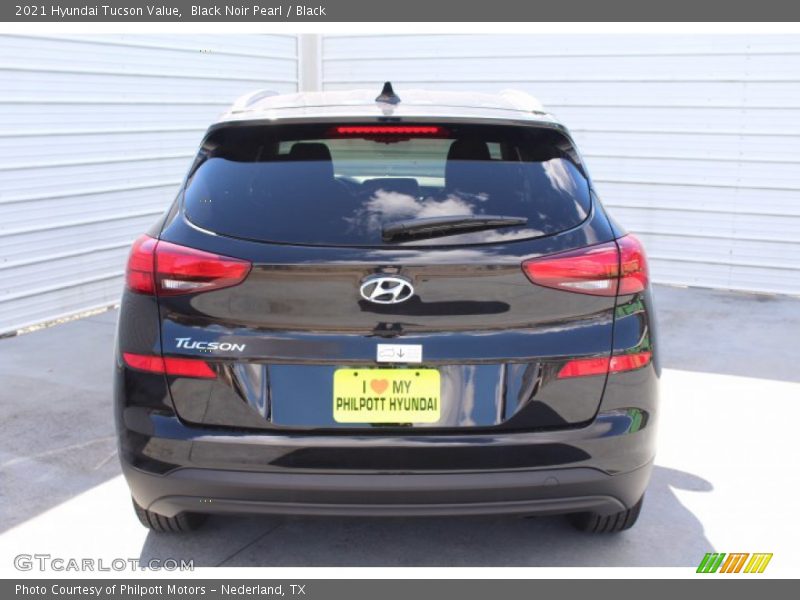 Black Noir Pearl / Black 2021 Hyundai Tucson Value