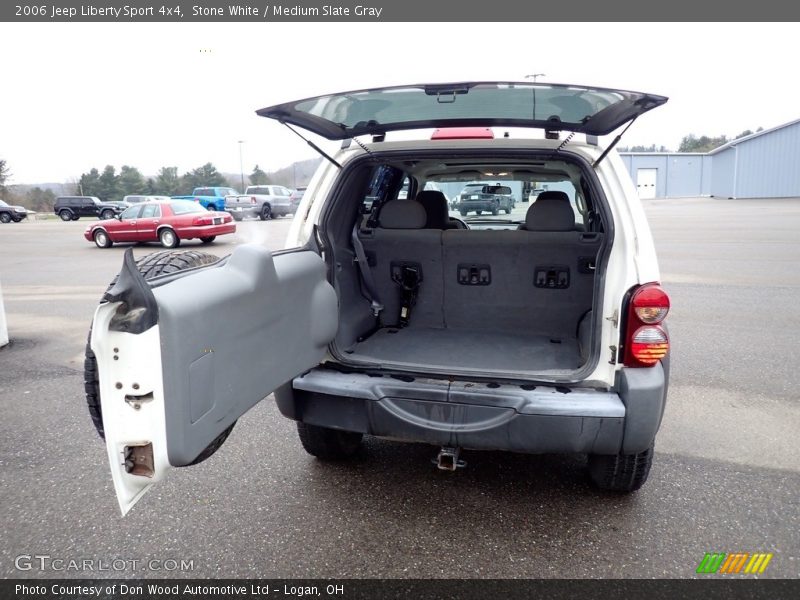 Stone White / Medium Slate Gray 2006 Jeep Liberty Sport 4x4