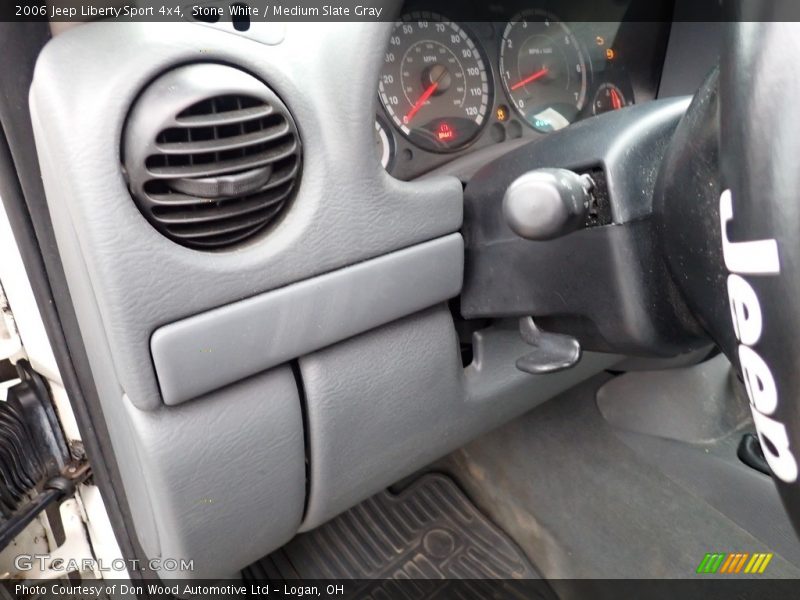 Stone White / Medium Slate Gray 2006 Jeep Liberty Sport 4x4