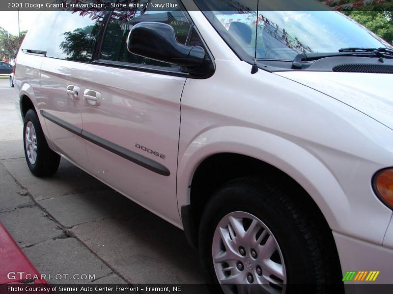 Stone White / Navy Blue 2001 Dodge Grand Caravan Sport