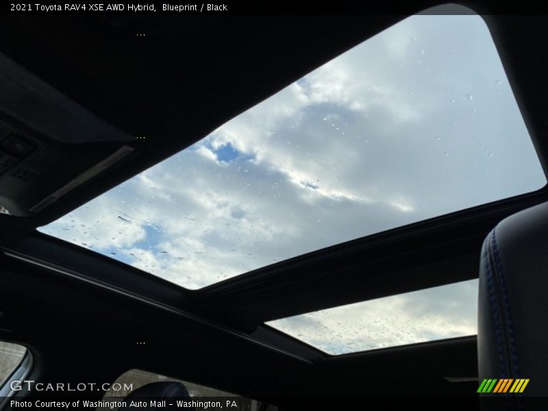 Sunroof of 2021 RAV4 XSE AWD Hybrid