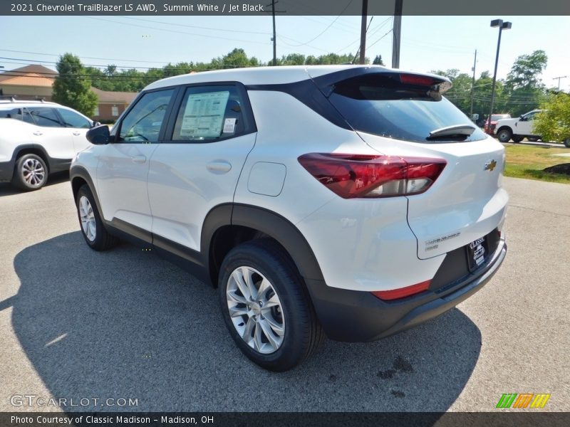 Summit White / Jet Black 2021 Chevrolet TrailBlazer LS AWD