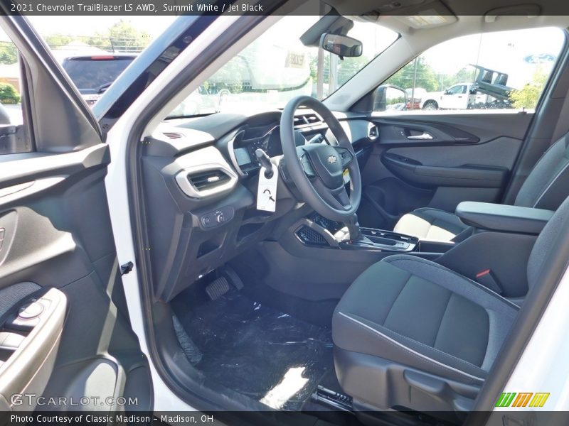 Summit White / Jet Black 2021 Chevrolet TrailBlazer LS AWD