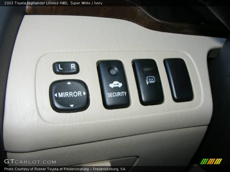 Super White / Ivory 2003 Toyota Highlander Limited 4WD