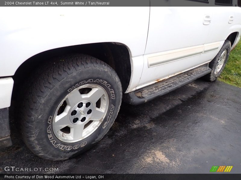 Summit White / Tan/Neutral 2004 Chevrolet Tahoe LT 4x4