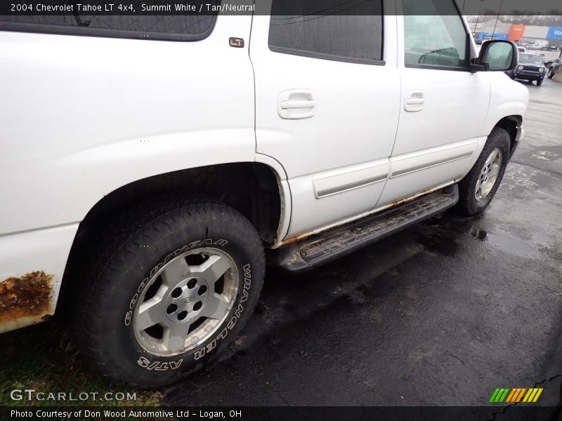 Summit White / Tan/Neutral 2004 Chevrolet Tahoe LT 4x4