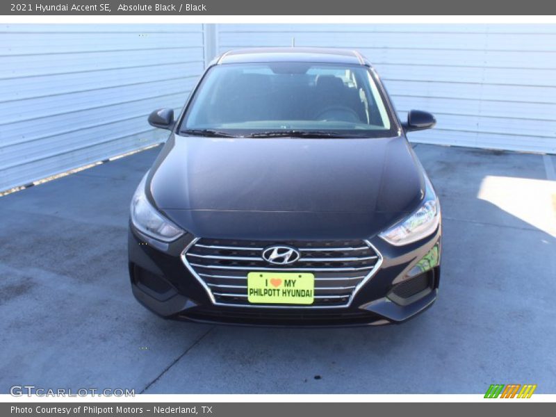 Absolute Black / Black 2021 Hyundai Accent SE