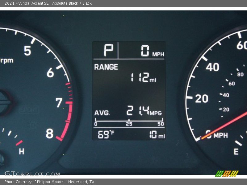 Absolute Black / Black 2021 Hyundai Accent SE