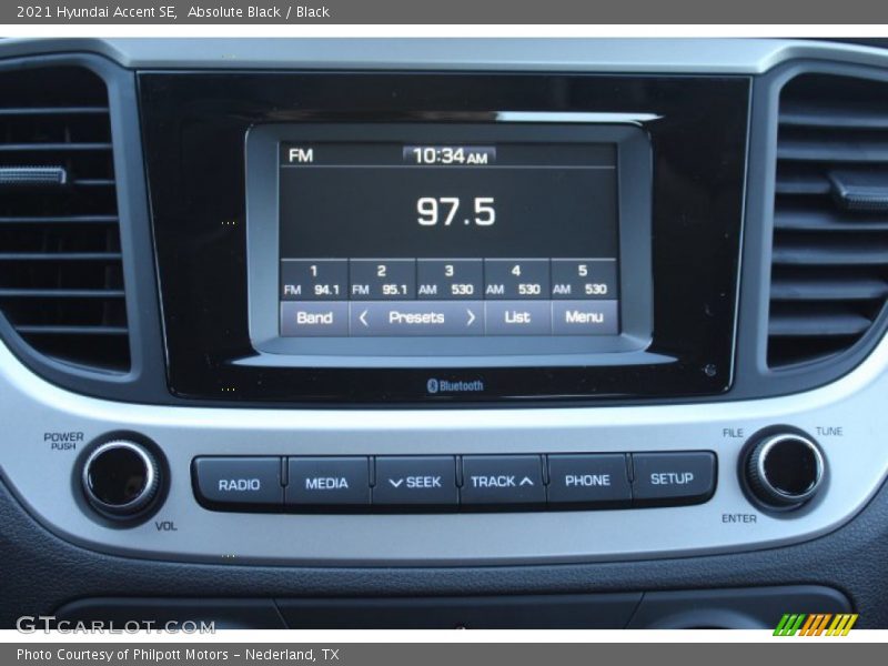 Absolute Black / Black 2021 Hyundai Accent SE