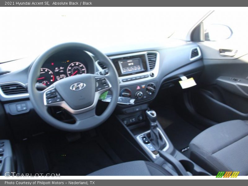 Absolute Black / Black 2021 Hyundai Accent SE