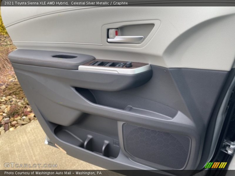 Celestial Silver Metallic / Graphite 2021 Toyota Sienna XLE AWD Hybrid