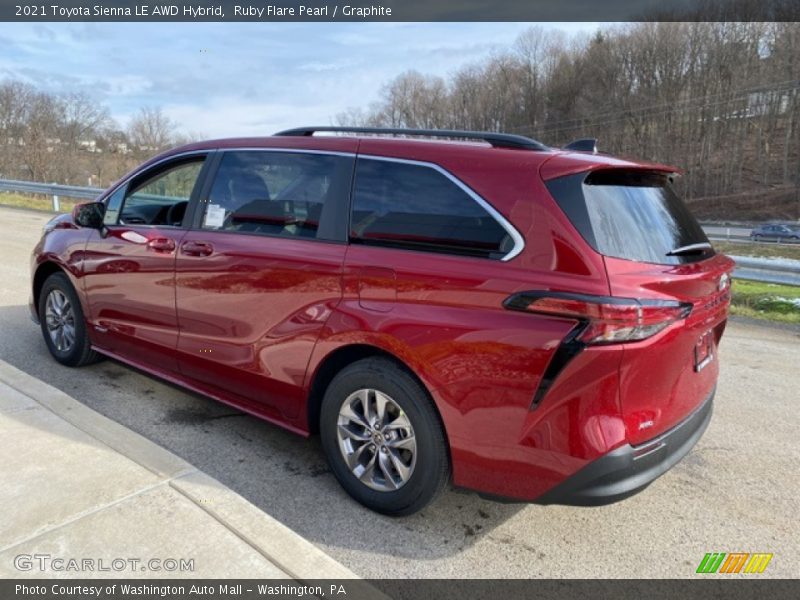Ruby Flare Pearl / Graphite 2021 Toyota Sienna LE AWD Hybrid