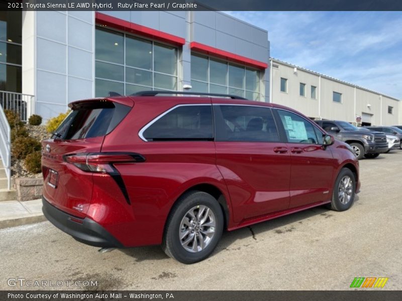 Ruby Flare Pearl / Graphite 2021 Toyota Sienna LE AWD Hybrid