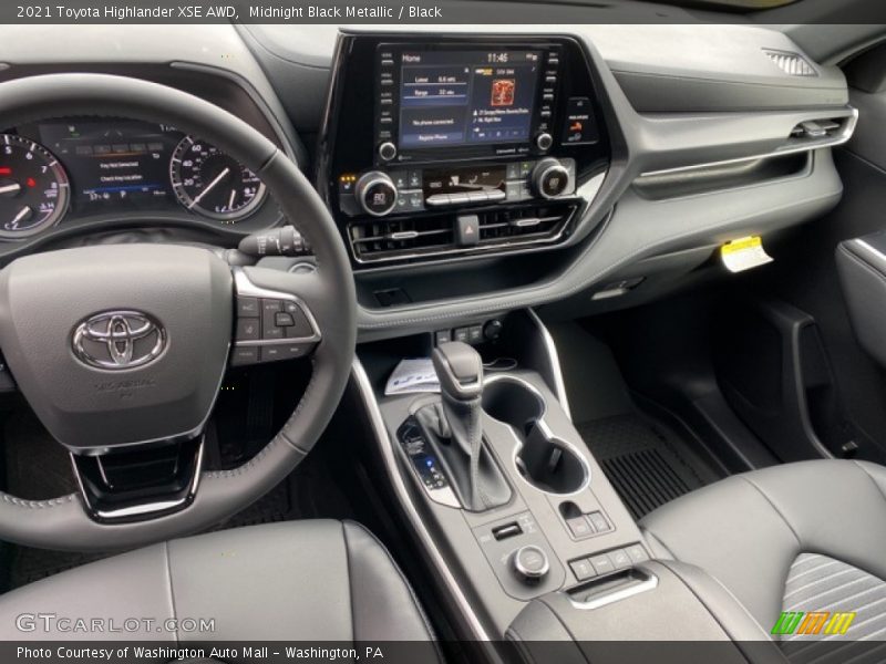 Midnight Black Metallic / Black 2021 Toyota Highlander XSE AWD