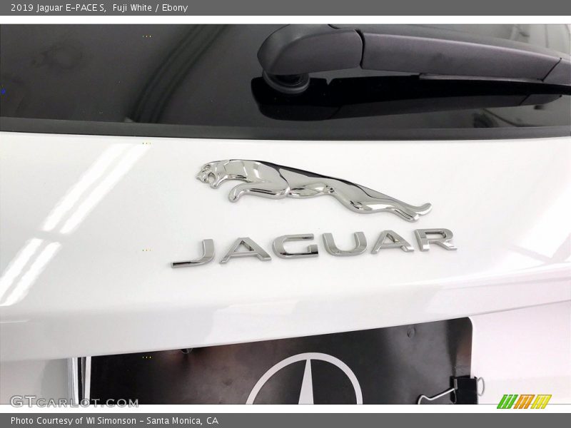 Fuji White / Ebony 2019 Jaguar E-PACE S
