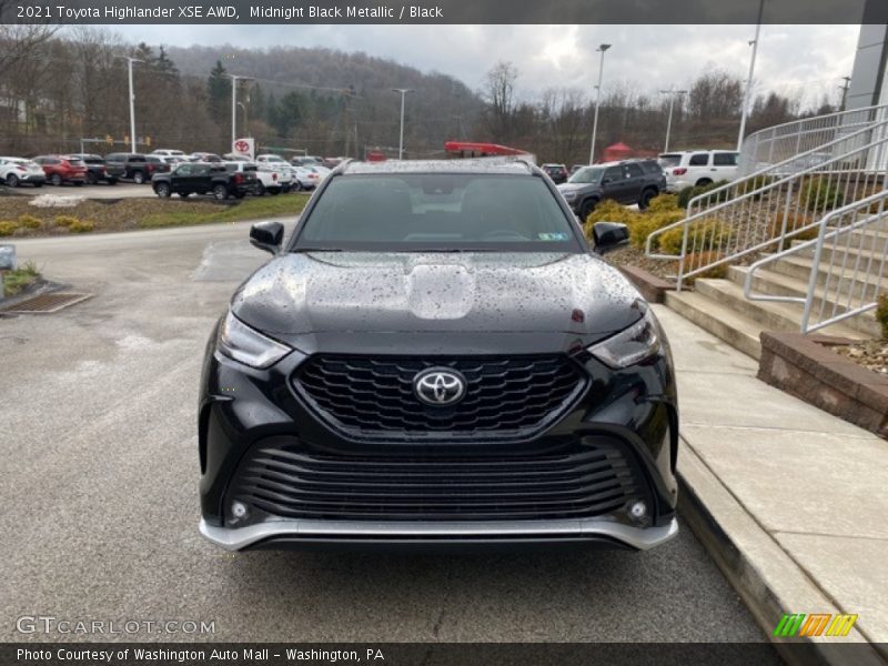 Midnight Black Metallic / Black 2021 Toyota Highlander XSE AWD