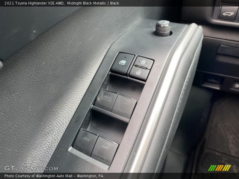 Midnight Black Metallic / Black 2021 Toyota Highlander XSE AWD