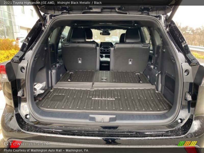  2021 Highlander XSE AWD Trunk