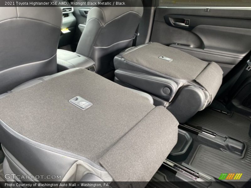 Midnight Black Metallic / Black 2021 Toyota Highlander XSE AWD