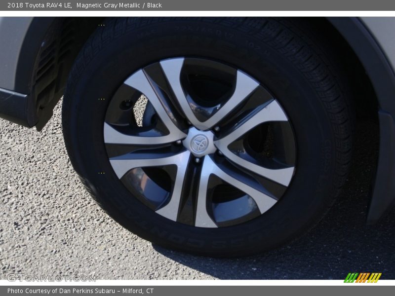 Magnetic Gray Metallic / Black 2018 Toyota RAV4 LE