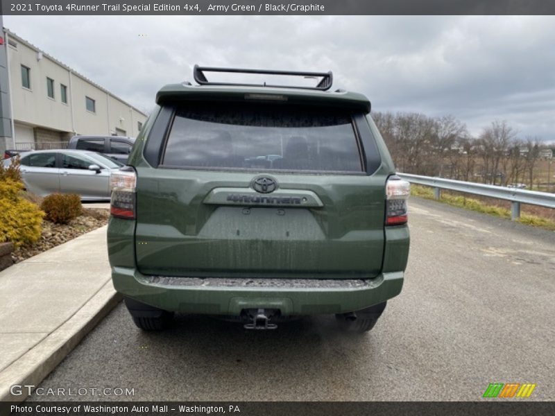 Army Green / Black/Graphite 2021 Toyota 4Runner Trail Special Edition 4x4