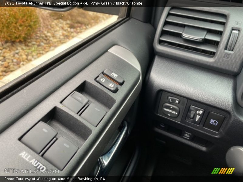 Army Green / Black/Graphite 2021 Toyota 4Runner Trail Special Edition 4x4