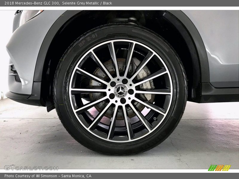 Selenite Grey Metallic / Black 2018 Mercedes-Benz GLC 300