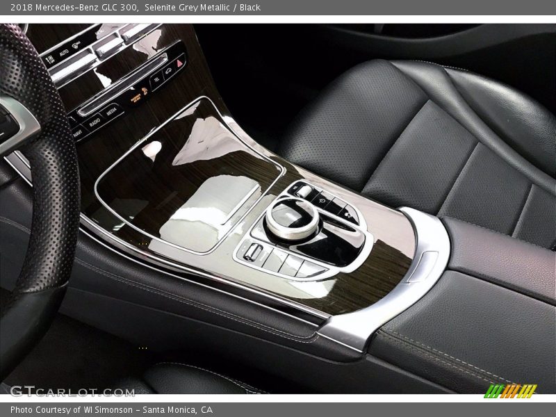 Selenite Grey Metallic / Black 2018 Mercedes-Benz GLC 300
