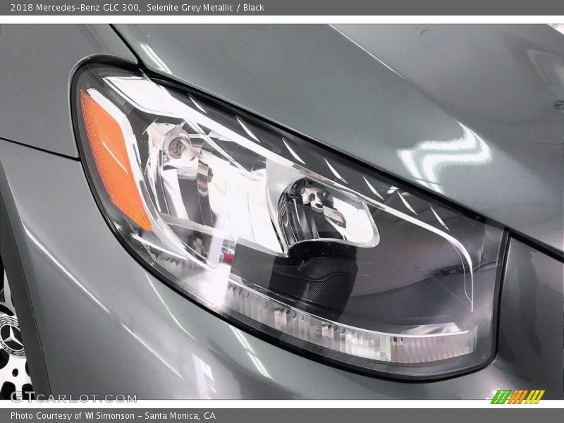 Selenite Grey Metallic / Black 2018 Mercedes-Benz GLC 300
