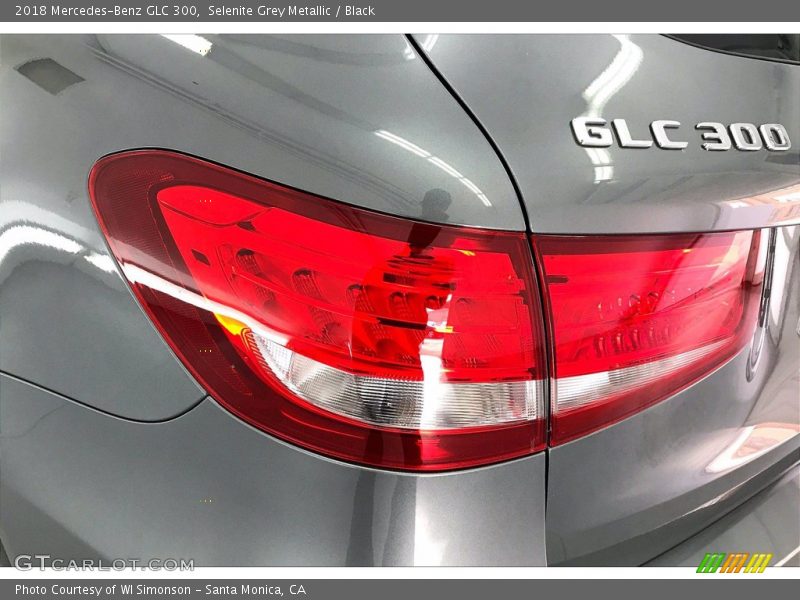 Selenite Grey Metallic / Black 2018 Mercedes-Benz GLC 300