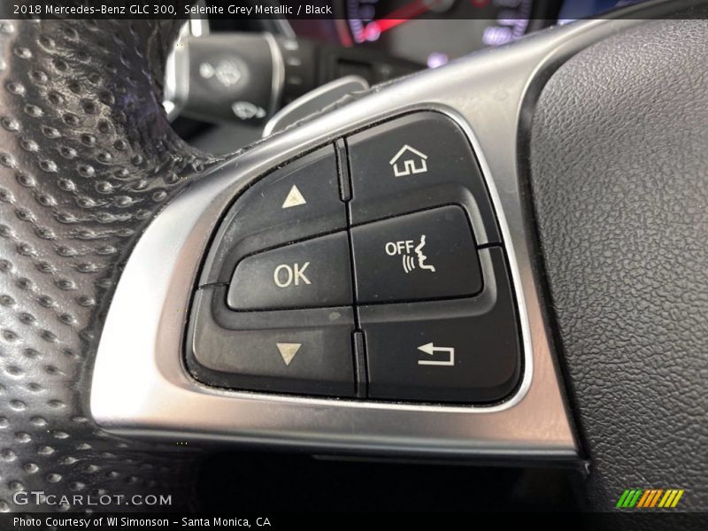 Selenite Grey Metallic / Black 2018 Mercedes-Benz GLC 300