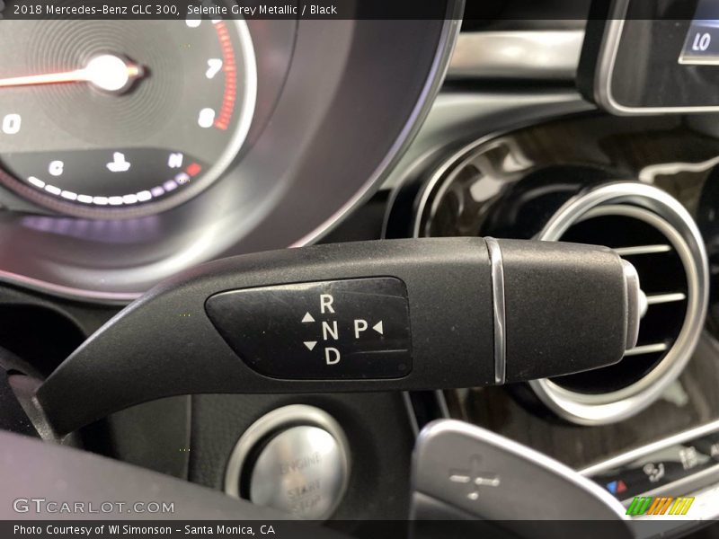Selenite Grey Metallic / Black 2018 Mercedes-Benz GLC 300
