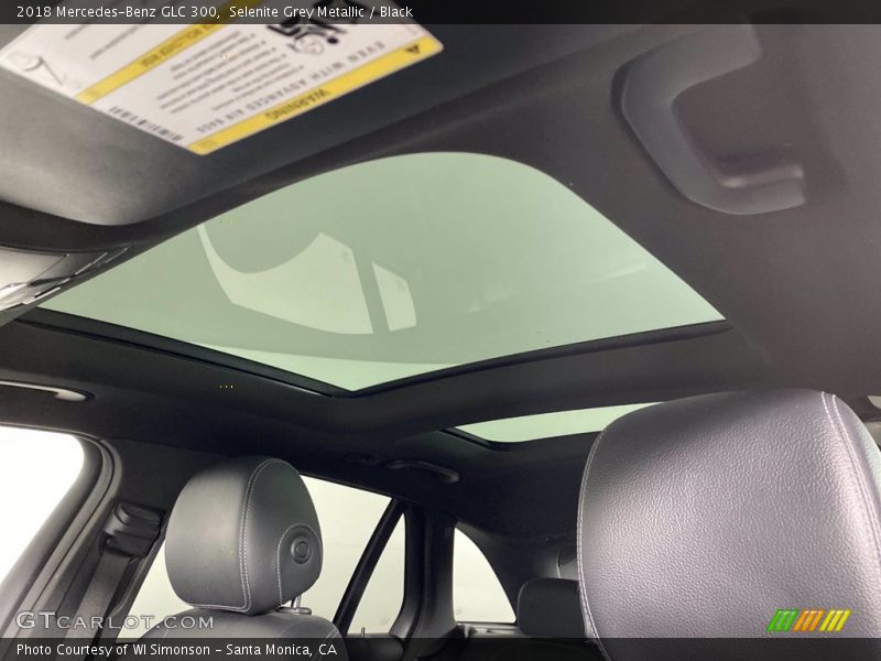 Selenite Grey Metallic / Black 2018 Mercedes-Benz GLC 300