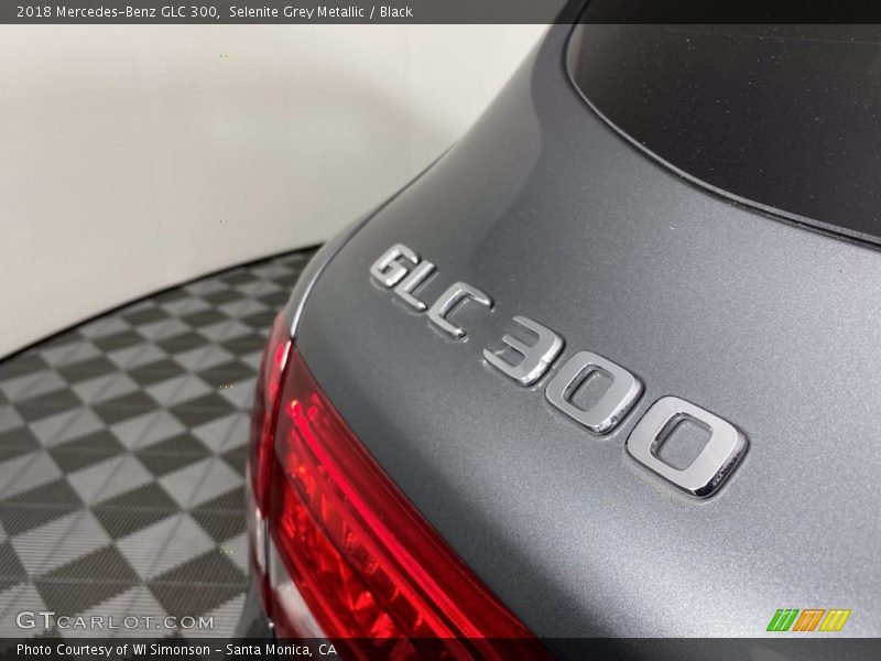 Selenite Grey Metallic / Black 2018 Mercedes-Benz GLC 300
