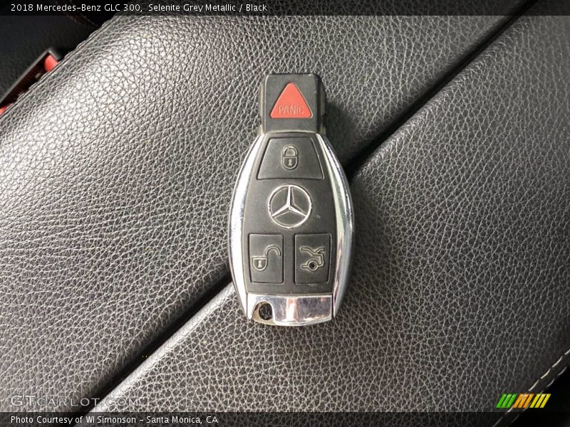 Selenite Grey Metallic / Black 2018 Mercedes-Benz GLC 300