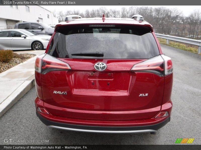 Ruby Flare Pearl / Black 2018 Toyota RAV4 XLE