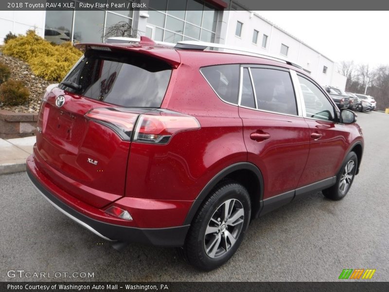 Ruby Flare Pearl / Black 2018 Toyota RAV4 XLE