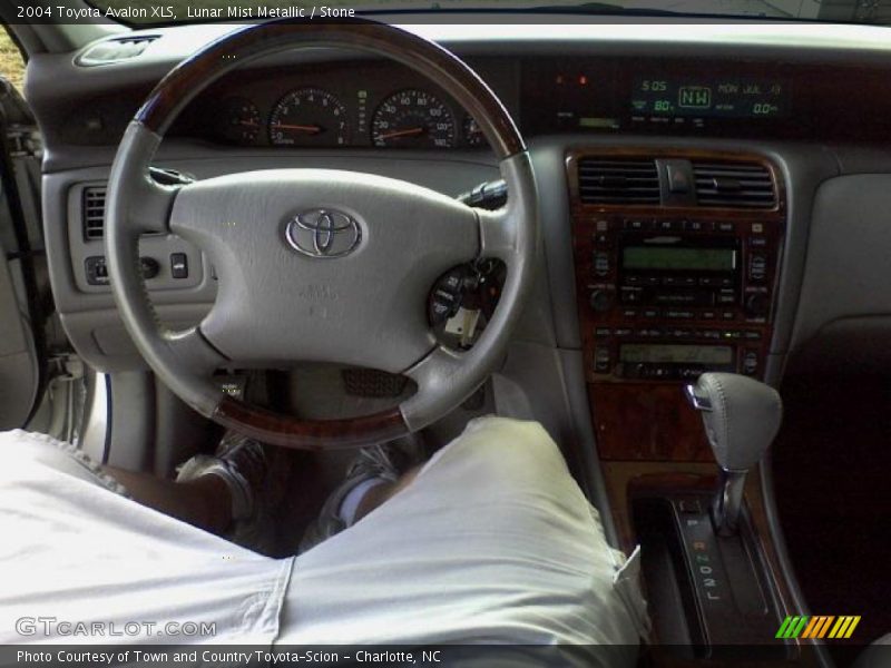 Lunar Mist Metallic / Stone 2004 Toyota Avalon XLS