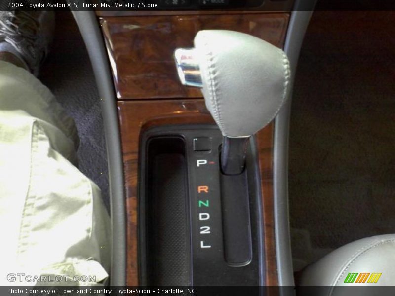 Lunar Mist Metallic / Stone 2004 Toyota Avalon XLS