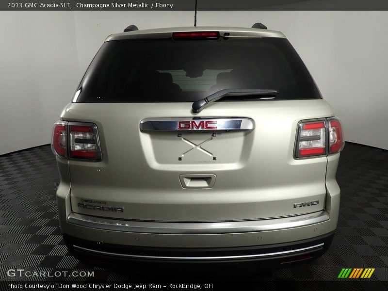 Champagne Silver Metallic / Ebony 2013 GMC Acadia SLT